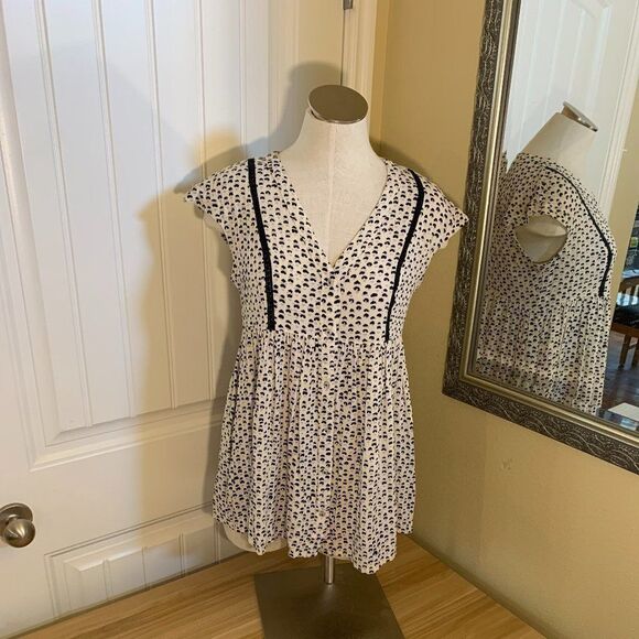 Anthropologie Tops - VanessaVirginia Women's Black & White Heart Button Down Cap Sleeve Top Size XS
